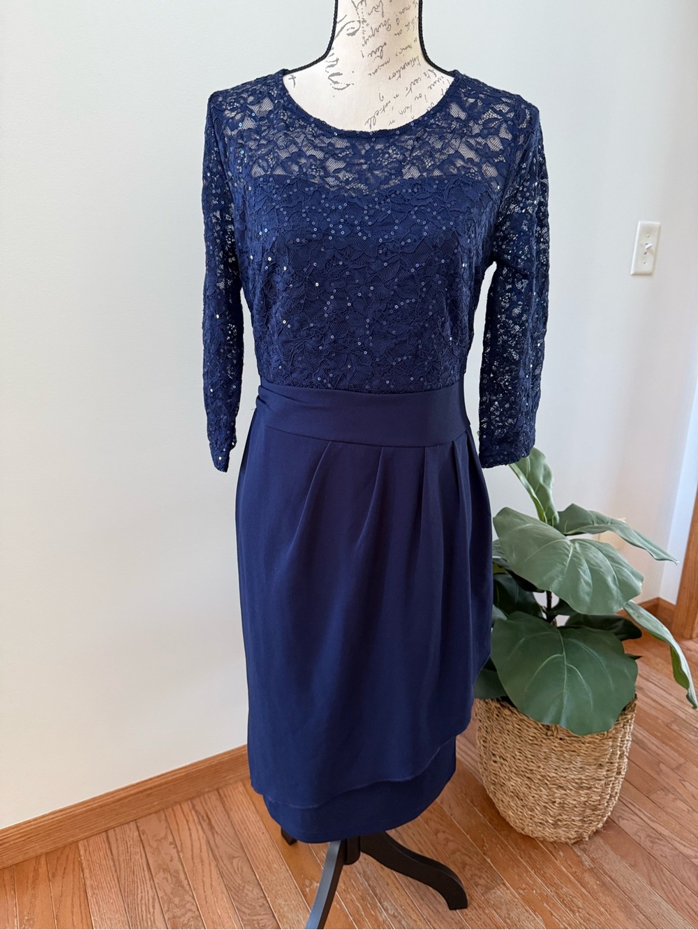NWT Miusol Navy Blue Lace Sequin Cocktail Dress Size Large Elegant Wedding Guest